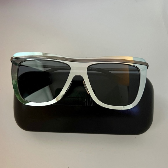 MCQ by Alexander McQueen Gray metallic silver frame sunglasses